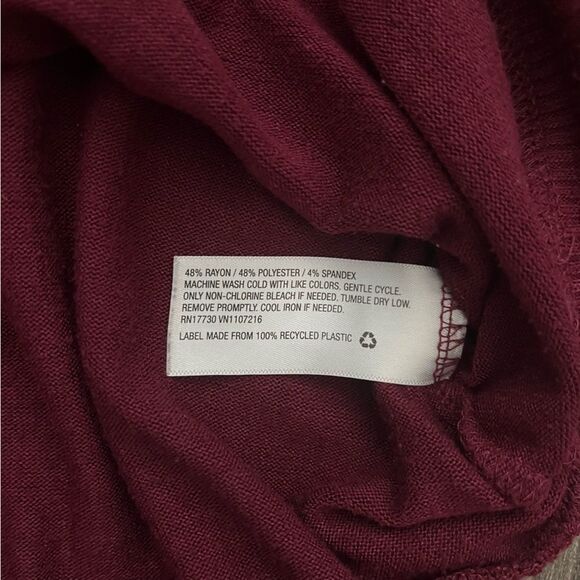 A New Day Sleeveless Top - Medium - Picture 3 of 8